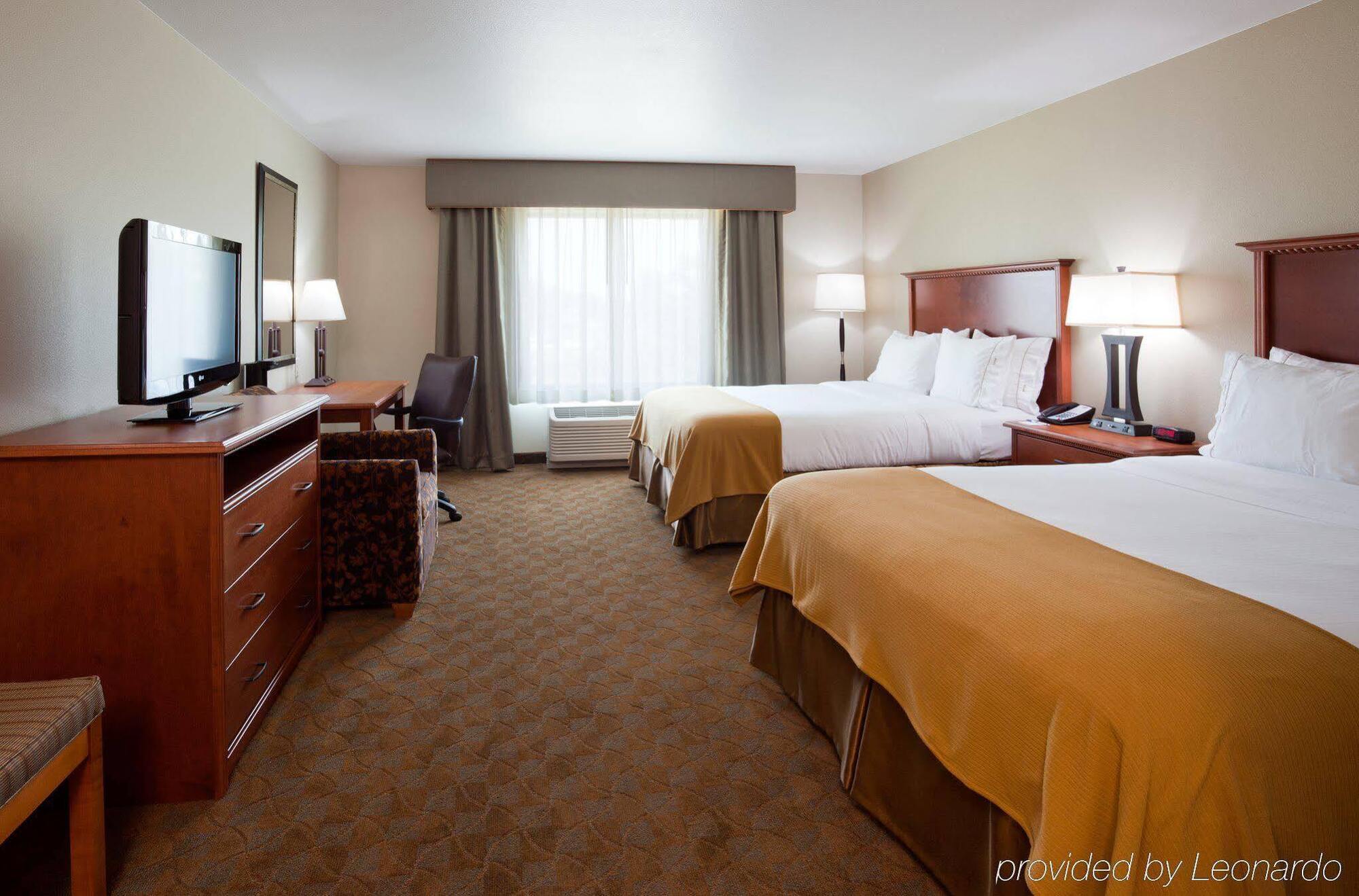 Holiday Inn Express & Suites - Mason City By Ihg Ngoại thất bức ảnh